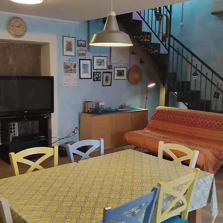 Casa Vacanze La Giara Nyaraló *